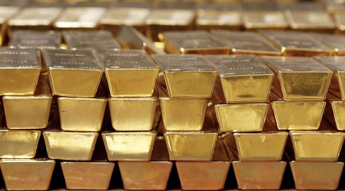 Vàng ở Iran tăng 115 lần: Dân gom từng chỉ, lời đồn những chuyến bay tháo chạy