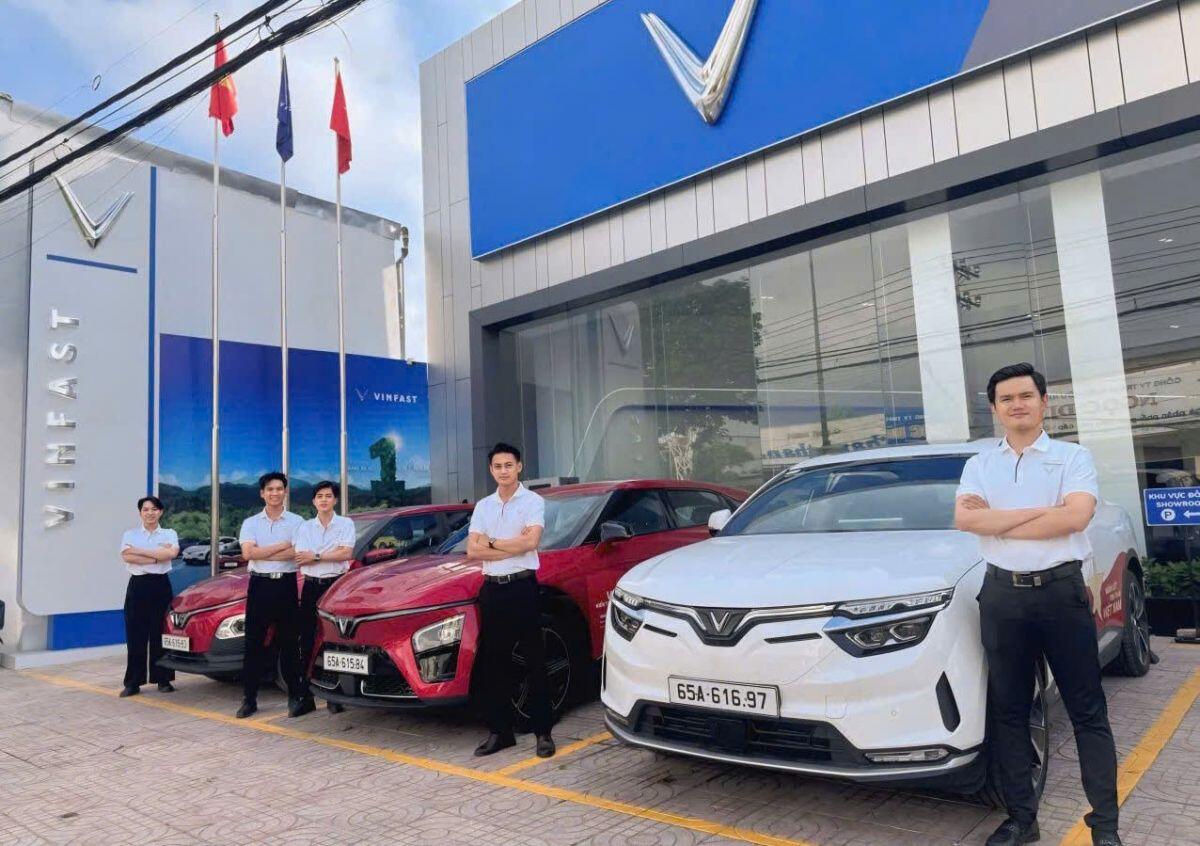 VFG bứt phá nhờ lối đi riêng trong cuộc đua phân phối ô tô điện Vinfast