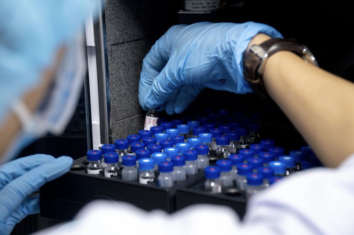 Tin vaccine Pfizer, Moderna gây ung thư lan khắp MXH: Thực hư ra sao?