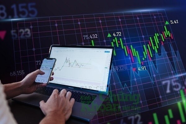 VN-Index 1.900+: Cẩn trọng "mù quáng" khi giải ngân nhóm này