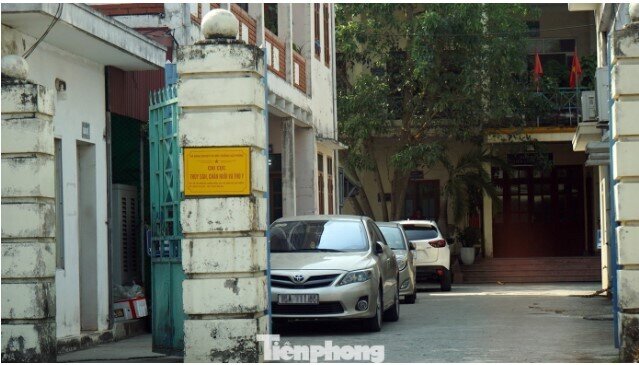 Vụ tuồn lợn dịch vào Cty Đồ hộp Hạ Long: Tạm giữ cán bộ kiểm dịch để xác minh hành vi nhận hối lộ