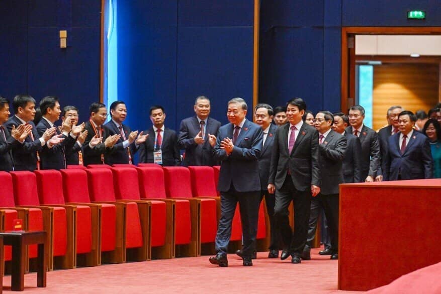 16 ủy viên Bộ Chính trị được bầu vào đoàn Chủ tịch Đại hội 14