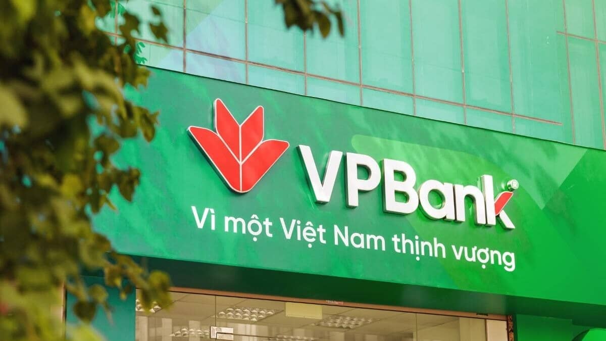 VPBank lần đầu báo lãi 1,2 tỷ USD