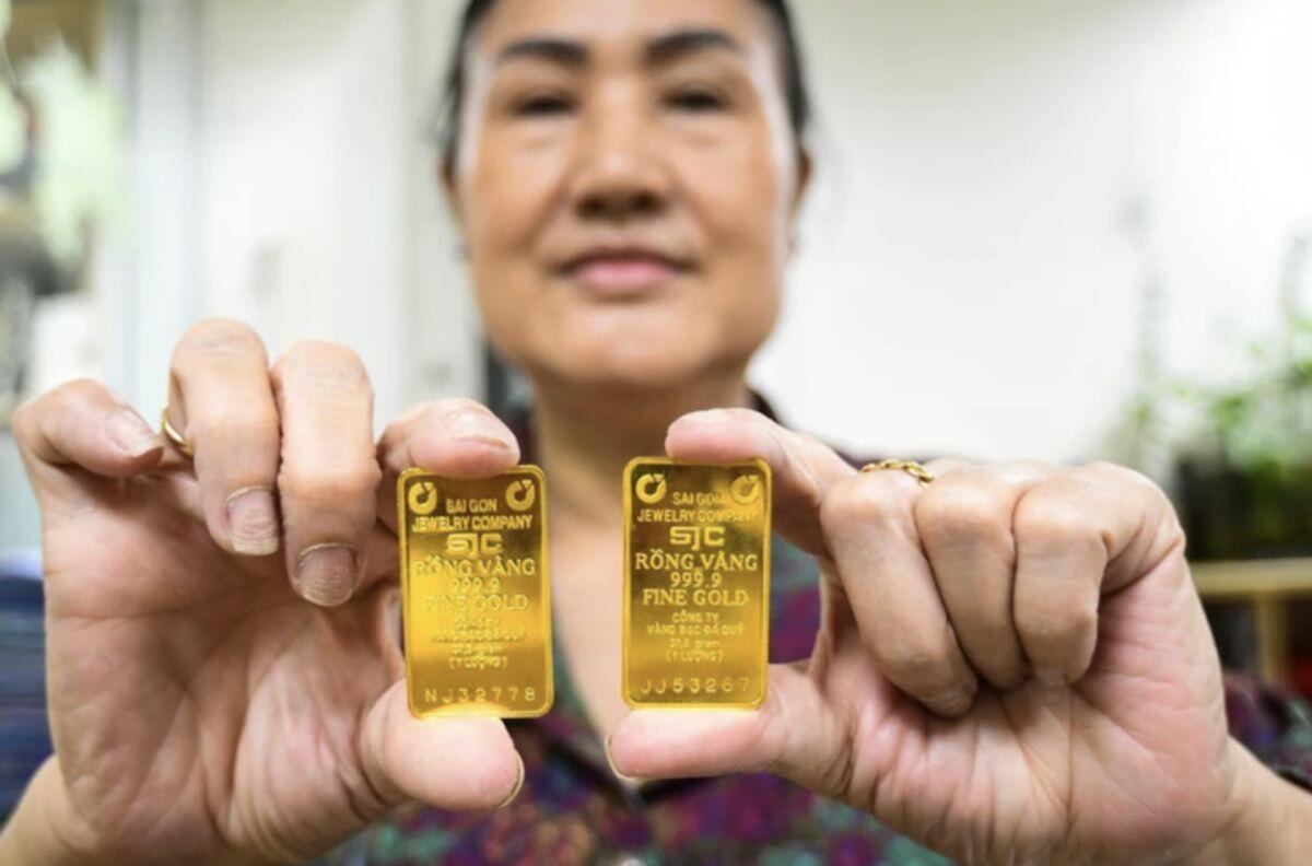Người mua vàng từ đầu năm lãi khoảng 10 triệu đồng mỗi lượng