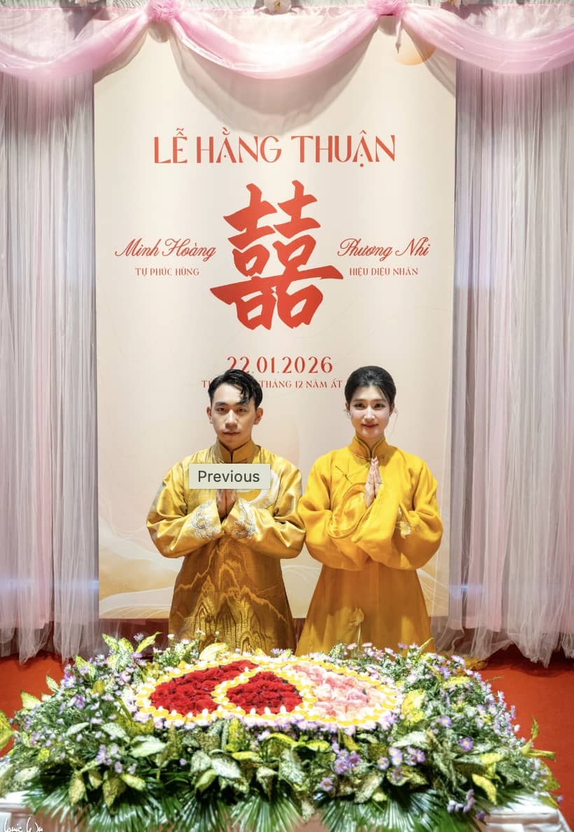 Hé lộ bên trong lễ hằng thuận của Phương Nhi - Minh Hoàng: Rước dâu bằng VF9 mui trần, dâu rể dính như sam