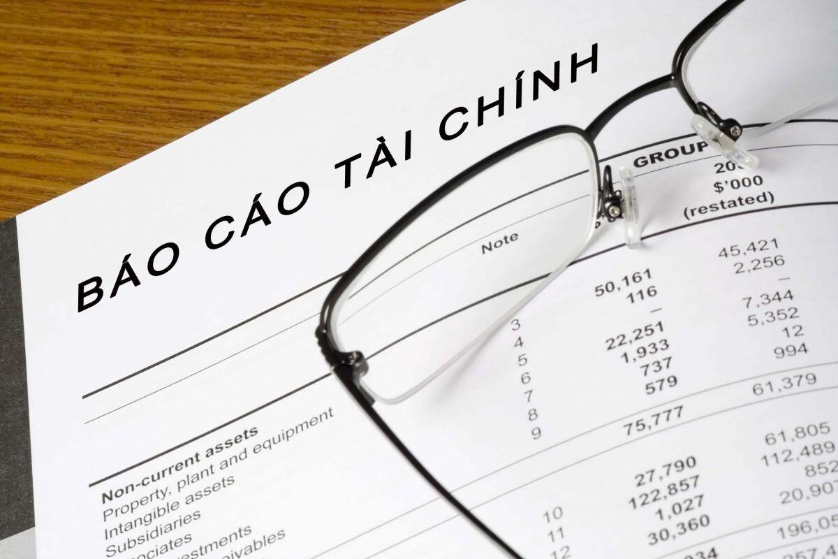 Lợi nhuận bùng nổ không cứu nổi tâm lý "thủ thế"