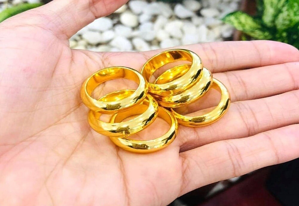 Vàng lập đỉnh, còn cửa cho người đến sau?
