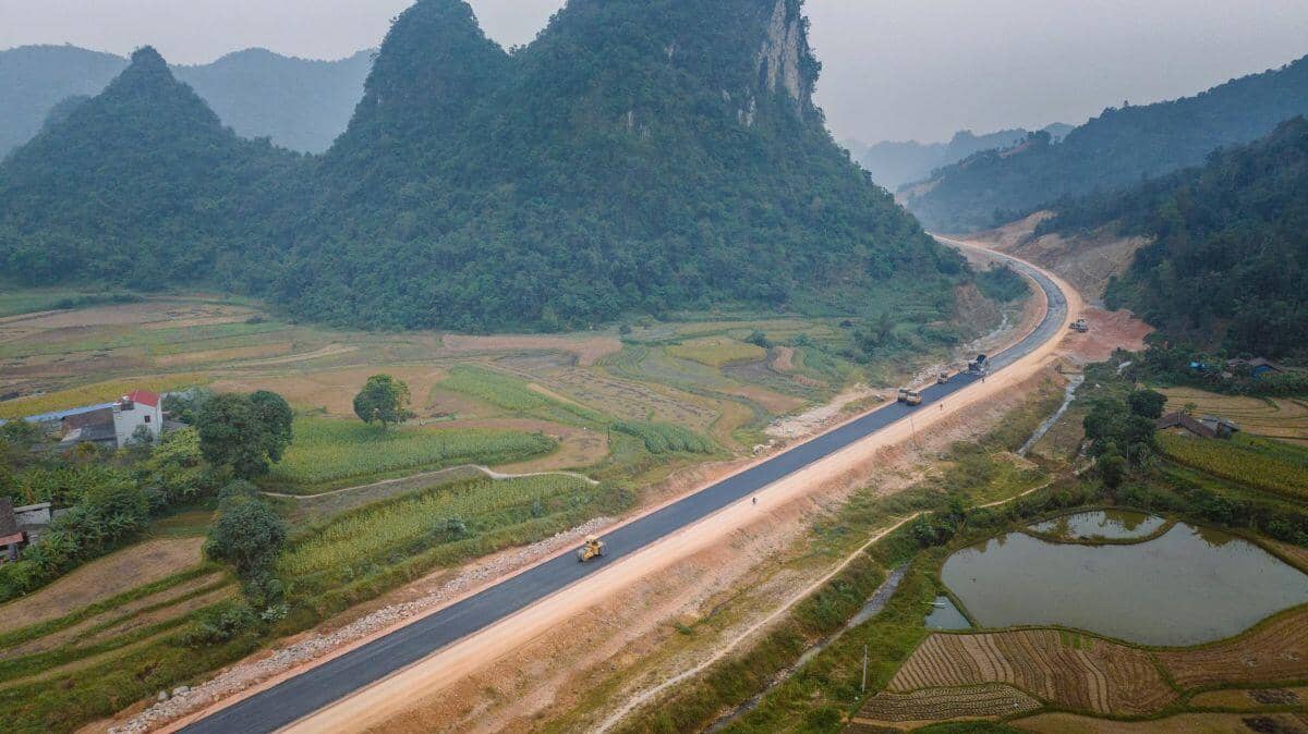 Tập đoàn Đèo Cả tăng sở hữu trực tiếp, củng cố vai trò chủ lực của HHV