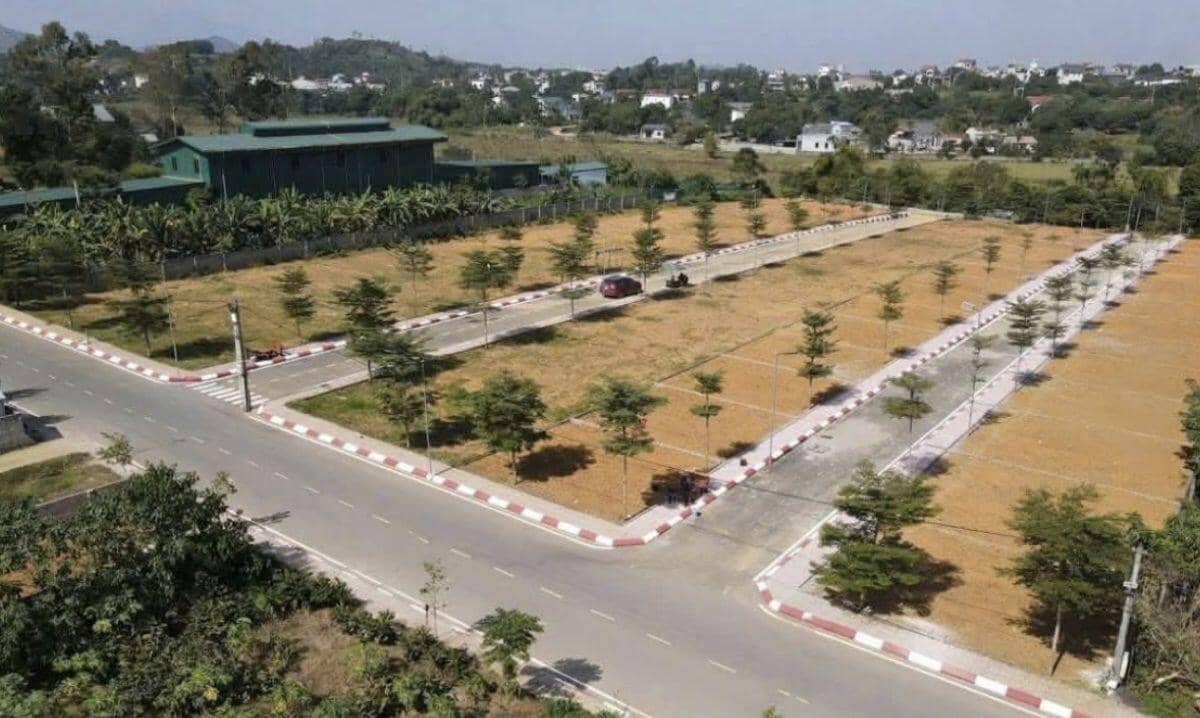 Ồ ạt phân lô bán nền, “thổi giá” đất vùng ven Hà Nội ăn theo thông tin quy hoạch