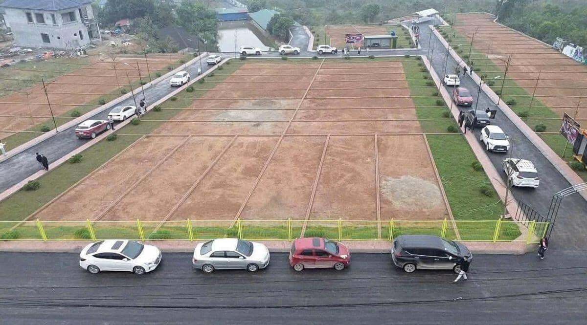 Ồ ạt phân lô bán nền, “thổi giá” đất vùng ven Hà Nội ăn theo thông tin quy hoạch