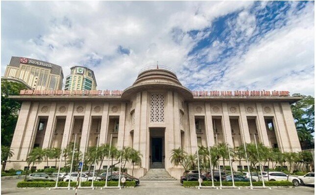 Lãi suất qua đêm vọt lên 9,1%, NHNN mở rộng OMO 100.000 tỷ