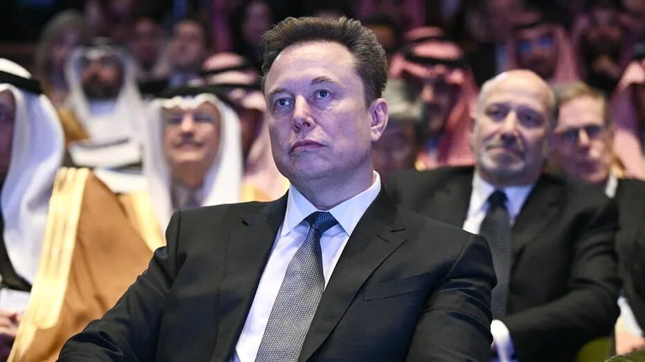 Pháp điều tra Elon Musk