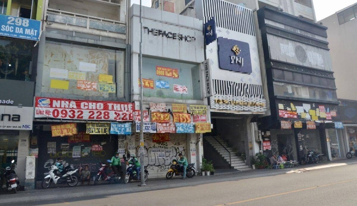 Mặt phố hết thời?