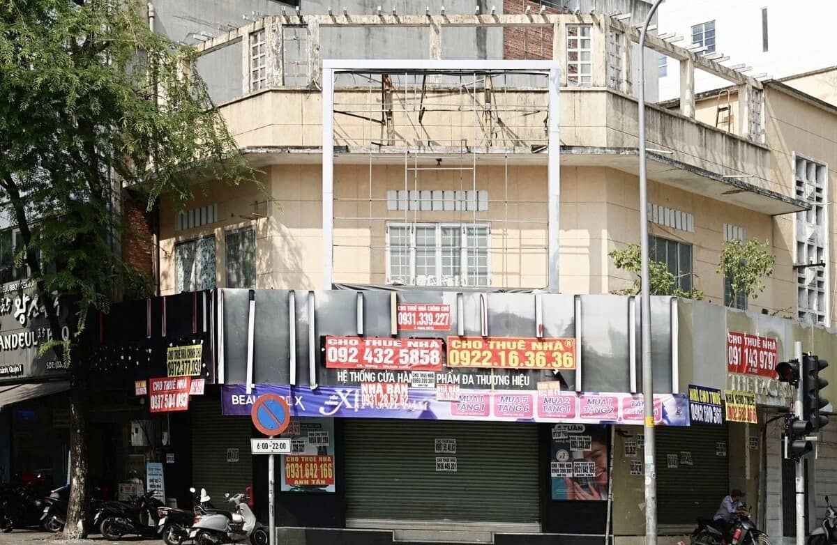 Mặt phố hết thời?