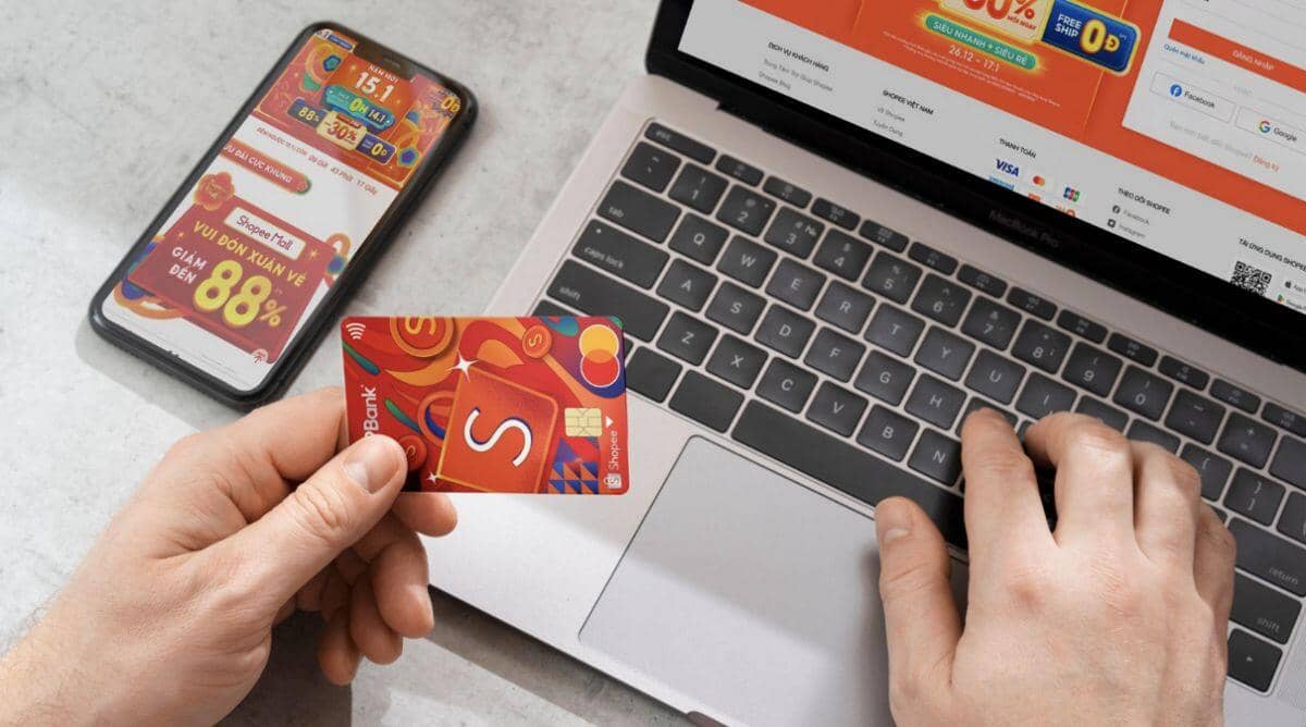 Nhẹ gánh sắm Tết nhờ bí kíp VPBank S Rewards Mastercard