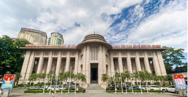 NHNN tung “liệu pháp kép”, thanh khoản VND hạ nhiệt rõ rệt