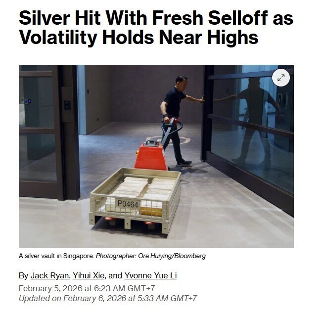 Bạc tiếp tục lao dốc gần 20%, hứng chịu làn sóng bán tháo mới tại Trung Quốc