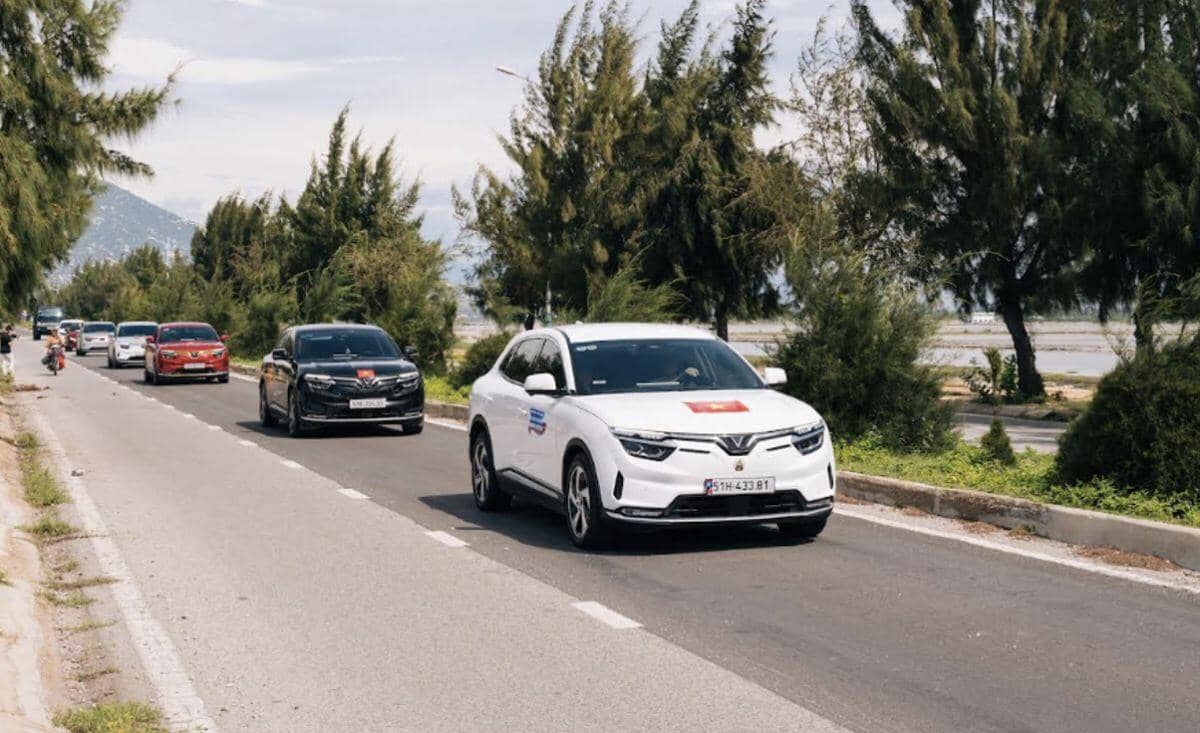 VinFast tặng quà Tết “khủng” - Lên tới 3 năm sạc pin miễn phí cho khách hàng