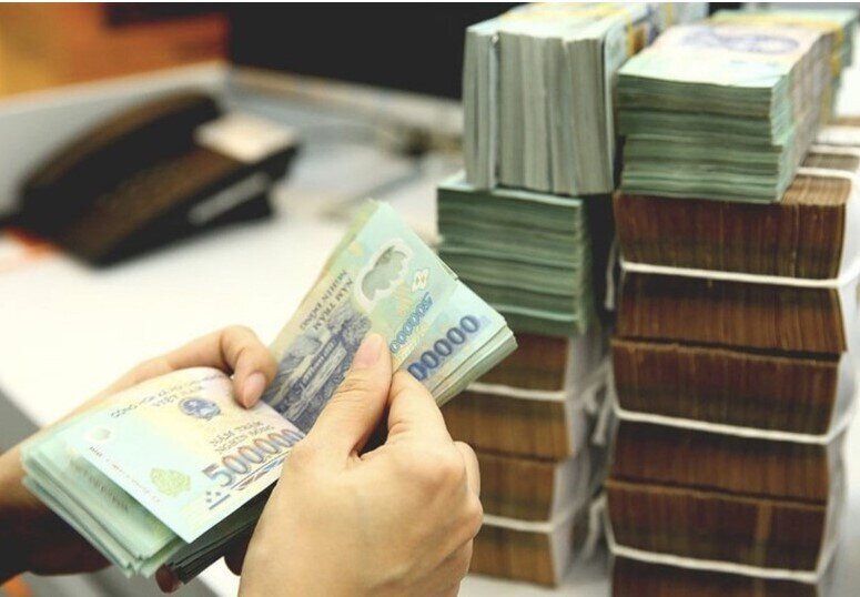 Thủ tướng: NHNN điều hành chính sách tiền tệ không 'gây sốc', kiểm soát tín dụng vào các lĩnh vực rủi ro