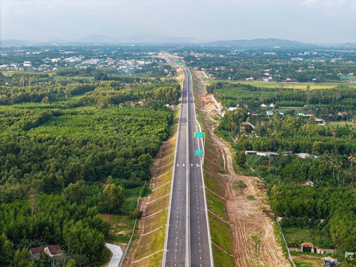 Đèo Cả (HHV) liên tiếp trúng thầu quản lý vận hành các dự án thành phần cao tốc Bắc – Nam