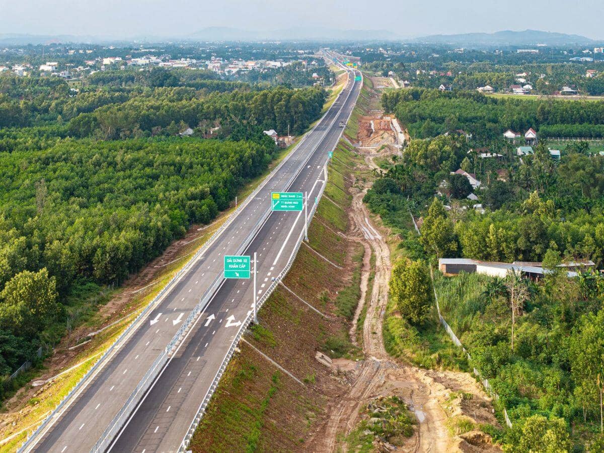 Đèo Cả (HHV) liên tiếp trúng thầu quản lý vận hành các dự án thành phần cao tốc Bắc – Nam