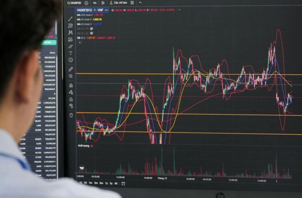 Kỷ nguyên margin giá rẻ khép lại: Dòng tiền nóng sẽ đi đâu?