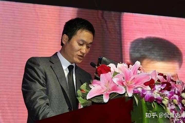 Chủ tập đoàn nghìn tỷ trắng tay vì để họ hàng bên vợ lũng đoạn công ty