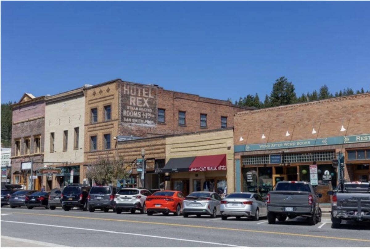 Hơn 800 doanh nghiệp Mỹ đòi ông Donald Trump trả hàng tỉ USD tiền thuế