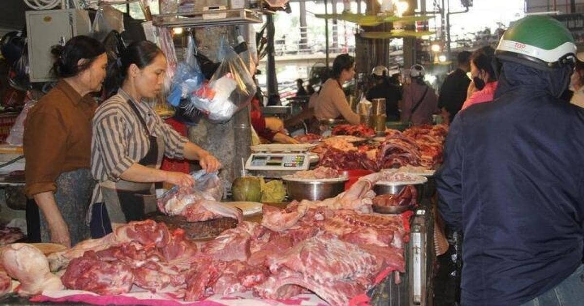 Sau Tết, nhiều loại thực phẩm giảm giá 20%