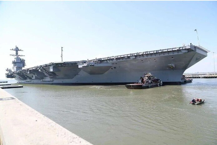 Iran dùng tàu dầu “ma” đối phó tàu sân bay Mỹ?