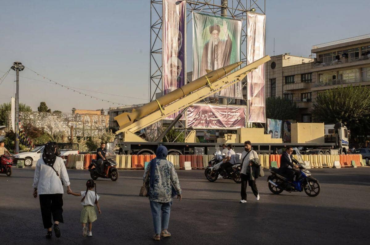 Iran kích hoạt kịch bản thời chiến, chuẩn bị đối phó nguy cơ xung đột với Mỹ