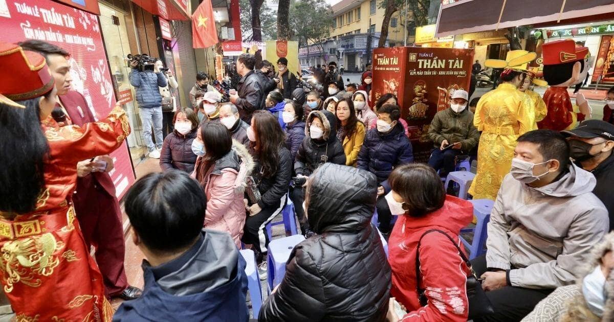 Mua vàng ngày Vía Thần Tài: Đừng để “lộc” đầu năm thành rủi ro đầu tư