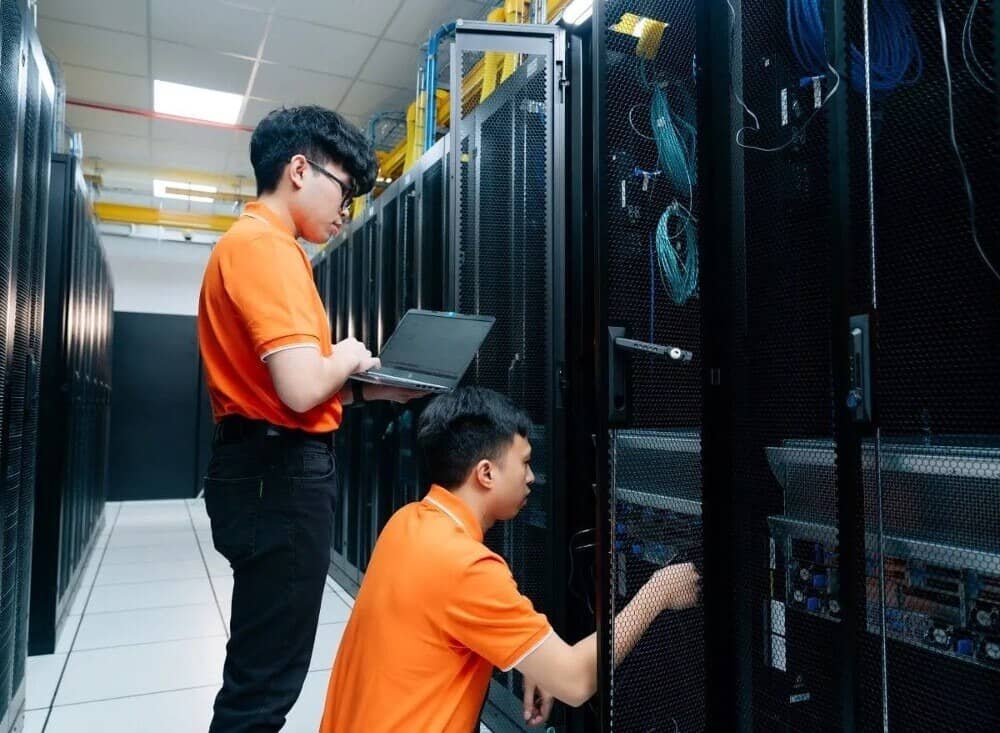 AI – "Hố đen" hút vốn của FPT?
