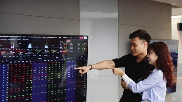 VN-Index 2026: Viễn cảnh 2.120 điểm và "điểm rơi" vàng từ dòng vốn ngoại
