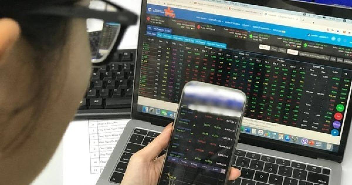 Dòng tiền đang tái cấu trúc thị trường chứng khoán ra sao?