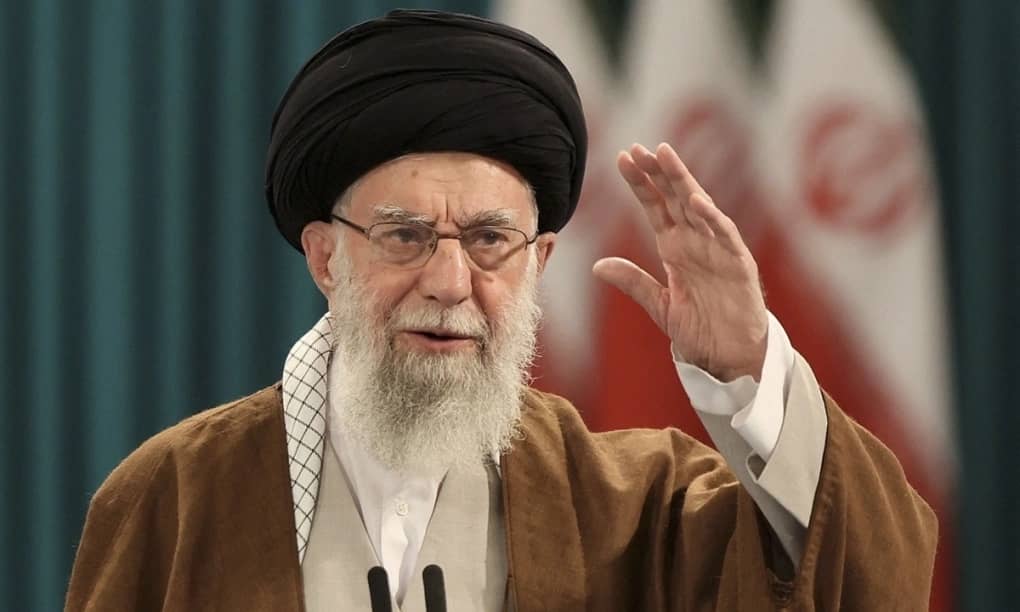 Cuộc đời Lãnh tụ Tối cao Iran quyết đối đầu Mỹ đến cùng