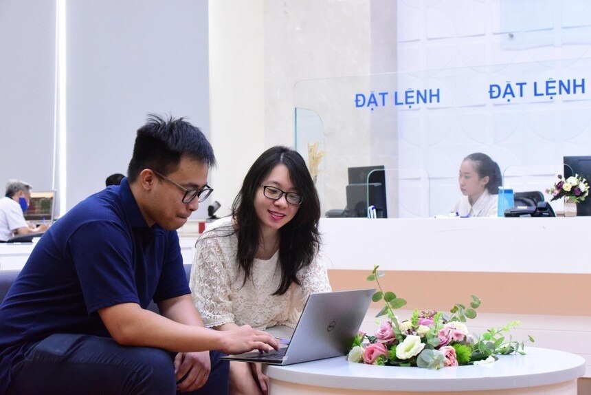 VN-Index tiến tới 1.920: Đừng để sự hưng phấn đánh lừa thị giác.