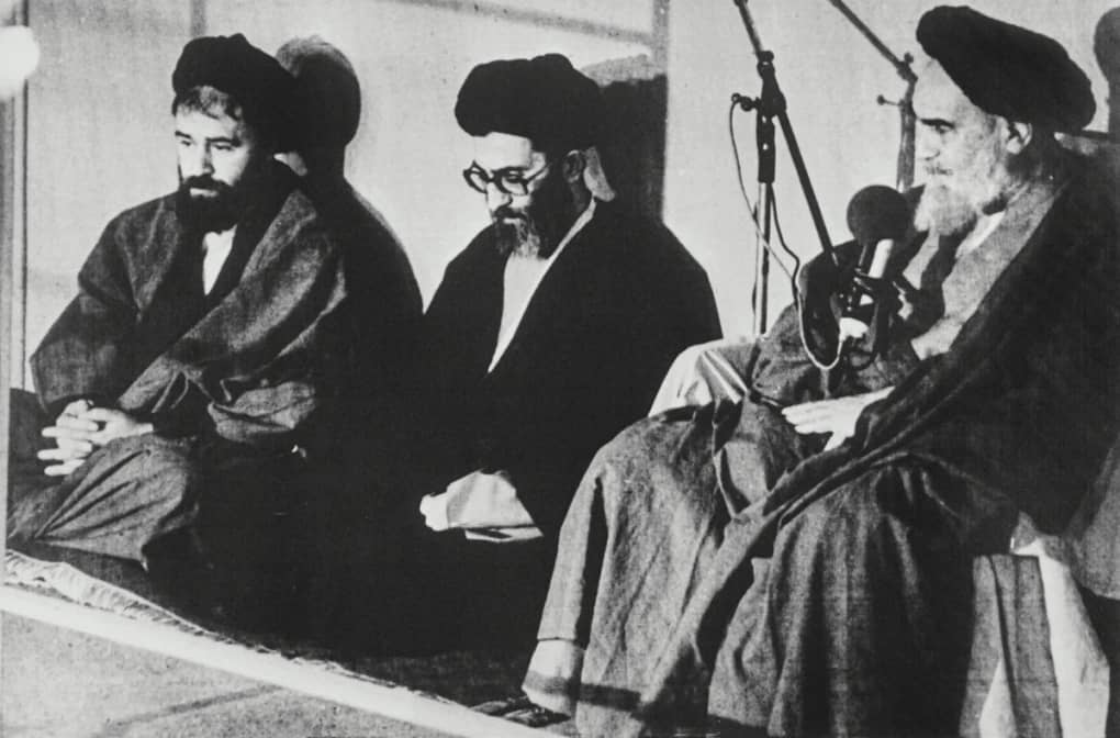 Cuộc đời Lãnh tụ Tối cao Iran quyết đối đầu Mỹ đến cùng