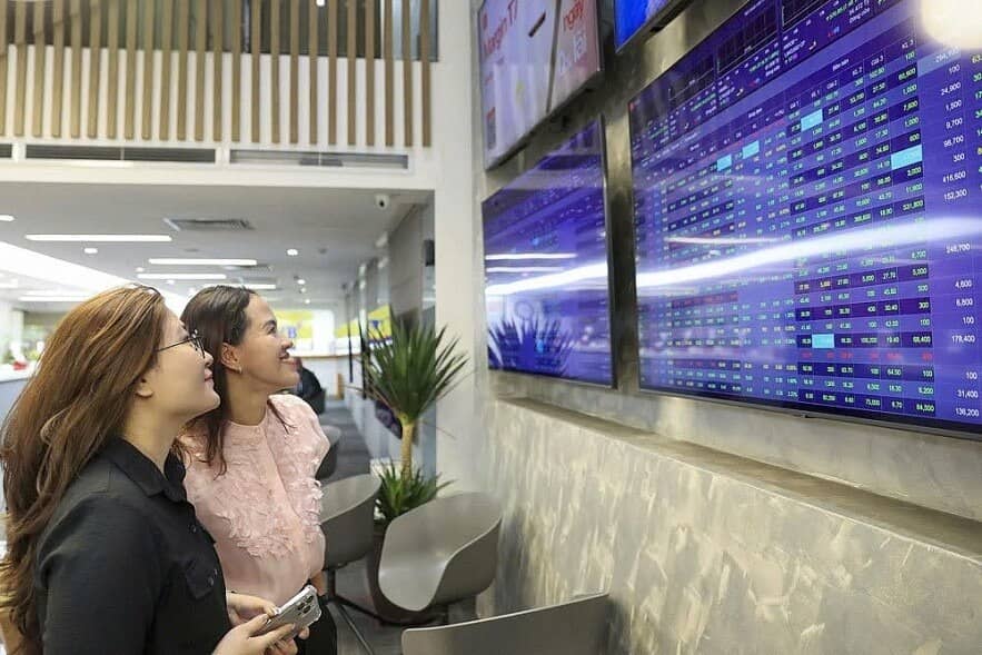 Góc nhìn tuần 02-06/03: Rung lắc trước ngưỡng 1,900?