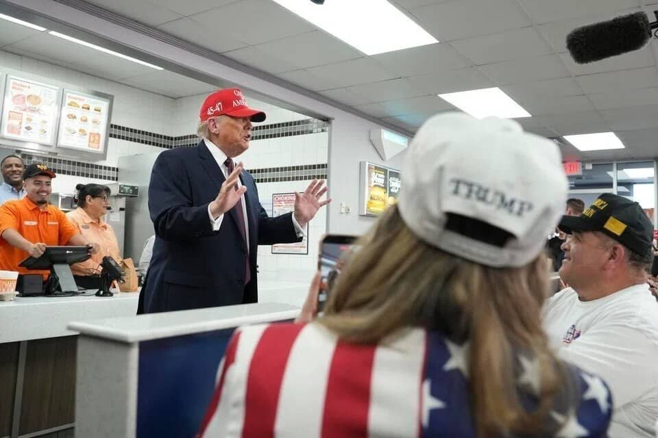 Những "nước cờ ngầm" mang thương hiệu Donald Trump