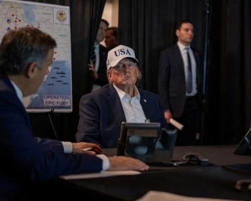 Ông Trump và 16 giờ định mệnh xoay chuyển trật tự thế giới