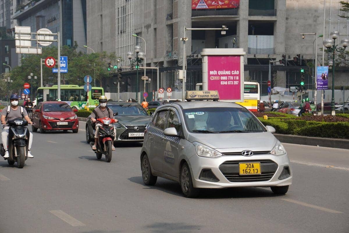 Đã đến lúc “viết lại luật chơi” cho taxi Thủ đô?