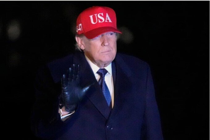 Ông Trump: 'Sóng lớn' vẫn chưa giáng xuống Iran
