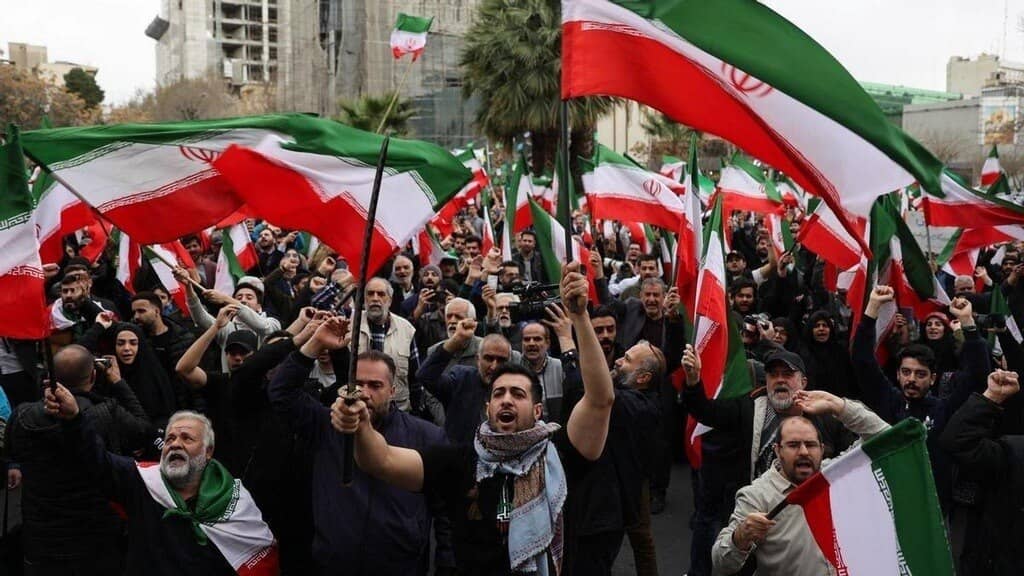 Mỹ ra tay, Iran... tự lo hậu quả?
