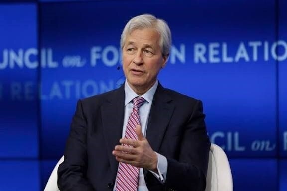 Jamie Dimon cảnh báo "vết nứt" lạm phát giữa tâm bão Trung Đông