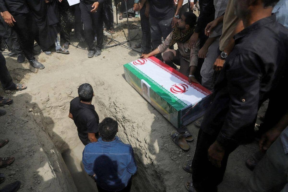 “Mưa tên lửa” có thể giáng xuống Iran?