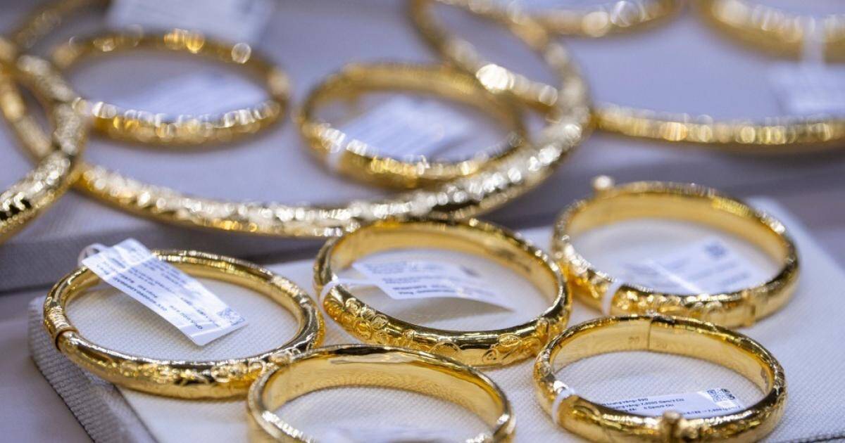 USD yếu và địa chính trị đang đẩy vàng đi xa tới đâu?