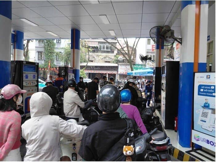 Bộ Công Thương lên tiếng về nguồn cung xăng dầu, hoạt động của 2 nhà máy Dung Quất và Nghi Sơn