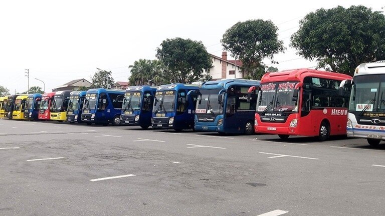 Xăng vượt 27.000 đồng/lít: Vận tải "nghẹt thở" vì bão giá