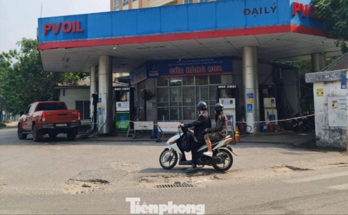 Giá liên tục tăng cao, vì sao nhiều cây xăng bán lỗ?